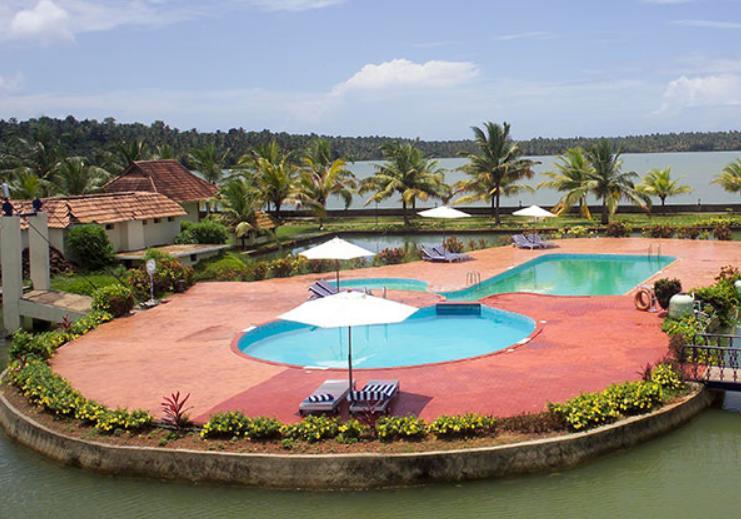 Aquasserenne Kollam Exterior photo