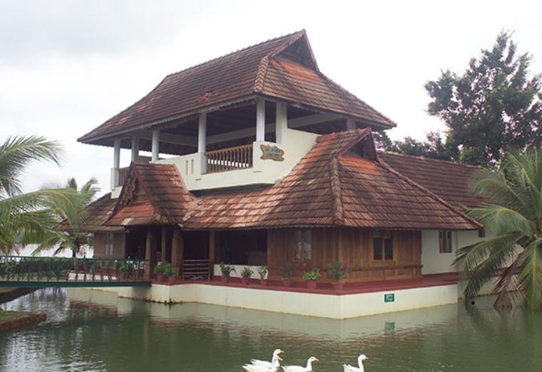 Aquasserenne Kollam Exterior photo