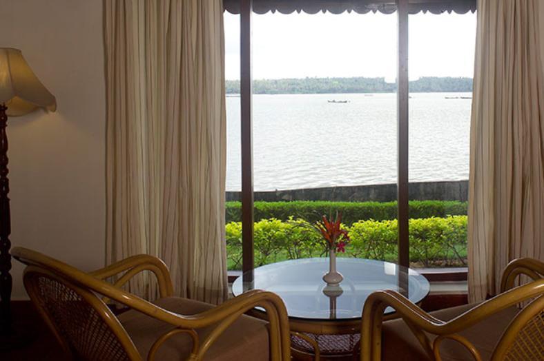Aquasserenne Kollam Exterior photo
