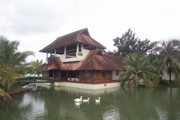 Aquasserenne Kollam Exterior photo